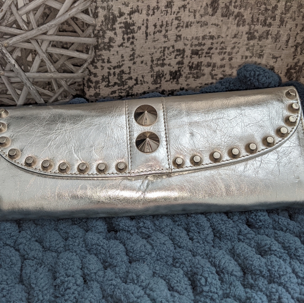 Clutch by BRAVE leather